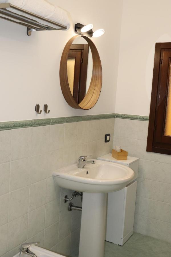 I Vicini Del Re Holiday Home ปาแลร์โม ภายนอก รูปภาพ