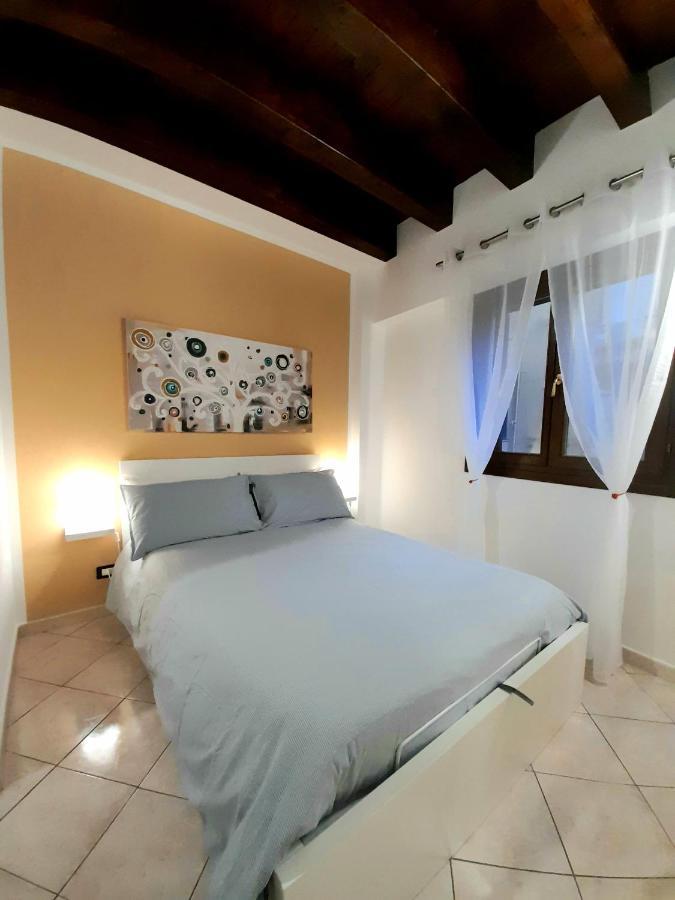 I Vicini Del Re Holiday Home ปาแลร์โม ภายนอก รูปภาพ